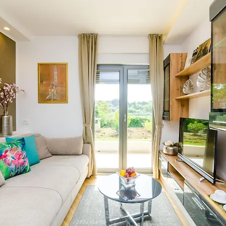 Dolores Apartment *