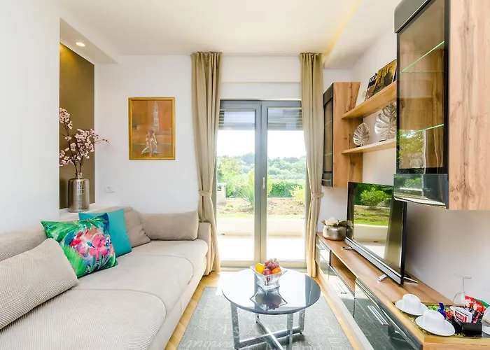 Dolores Апартаменты *